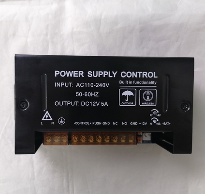 100 V tot 240 V AC Input 12 V DC Output Stroomvoorziening